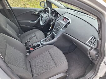 Opel Astra 1.7 CDTI 130k Cosmo - 9