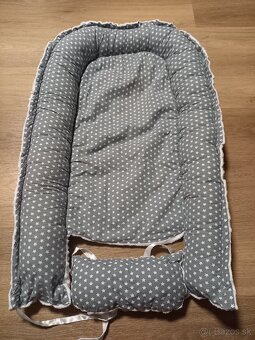 Biela detská postieľka s príslušenstvom - 9