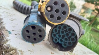 Predám rôzne pomocné źariadenia k LKV - 9