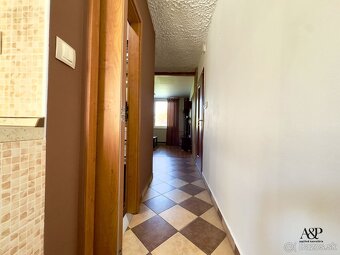 NA PRENÁJOM 3 IZB. BYT V CENTRE MESTA, 64M2, HVIEZDOSLAVOVA - 9