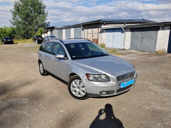Volvo V50 2.0 100kw M6 - Možné splátky od 19.90 € - 9