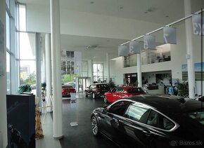 PREDAME SHOWROOM BMW V BB O C.ROZLOHE 6920M2 - 9
