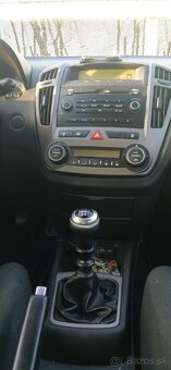 Kia Ceed - 9