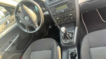 Škoda Octavia scout - 9