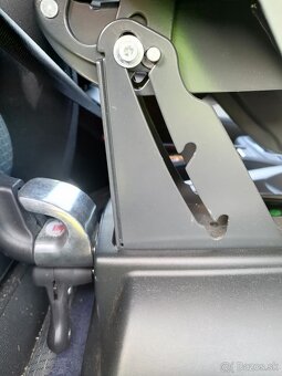 Detska autosedacka BeSafe IZI Combi X4 - 9