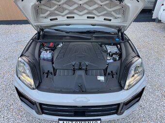 Porsche Cayenne Turbo E-Hybrid Matrix,Bose,Soft Close, Pano - 9