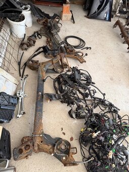 Rozpredám VW Golf 4 diely - 9