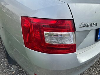 Škoda Octavia 3 sedan, manuál 6st., strieborná - 9