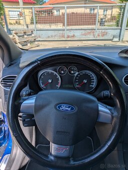 Ford Focus ST 2.5 - 9