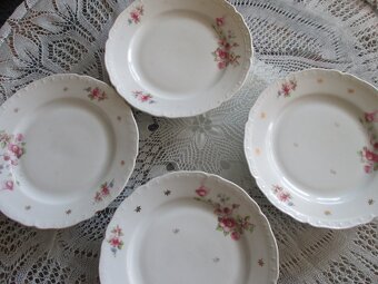 hrnčeky, tanierky, taniere - 9