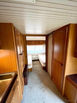Karavan obytný prives Hobby de luxe - 9