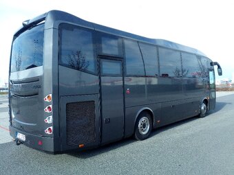 Isuzu Visigo VIP 35 míst - 9