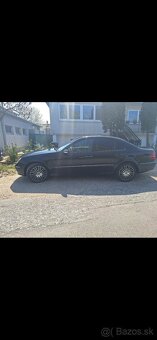 Mercedes-Benz E320 radovy 6valec - 9