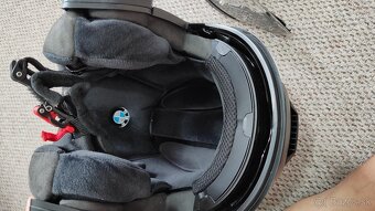 Predám helmu BMW System 7 veľkosť M - 9