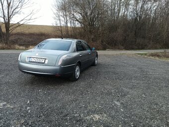 Lancia Thesis 2.4 jtd - 9