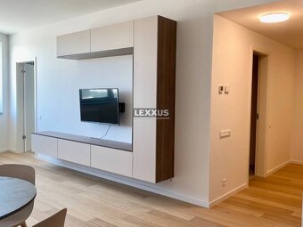 | krásny zariadený 2-izb. byt pri Eurovei, SKY PARK - 9