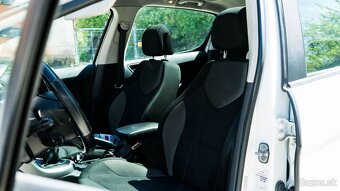 Peugeot 308 2.0 HDi - 9