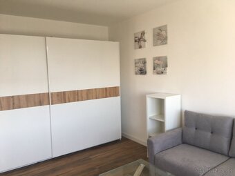 1 izbový byt Zariadený - 9