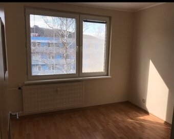 Prenajmem 3,5 izbový byt. - 9