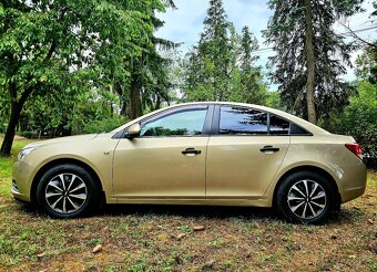Chevrolet Cruze ECO SPORT - 9