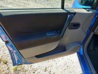 Renault Scenic II ,1.4i 16V, 72 kW.Klima.Alu. Model 2004 - 9