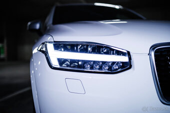 Volvo XC90 AWD D5 R-Design, 102 000 km, matrix, pano, DPH - 9