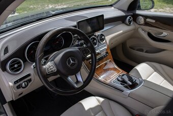 Mercedes-Benz GLC SUV 250 4MATIC A/T - 9