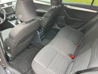 Škoda Octavia 3 combi 2.0 tdi - 9