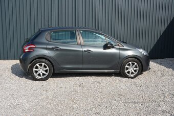 Peugeot 208 1.40 HDi Allure 1.Majitel, Slovák, Servisná knih - 9