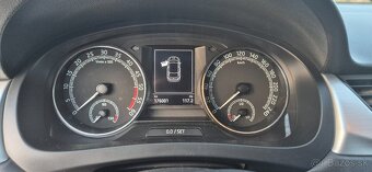 Skoda rapid spaceback - 9