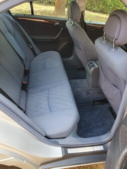 Mercedes-Benz C 200CDI AVANTGARDE - 9