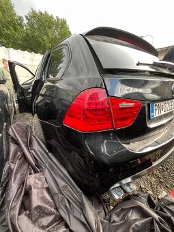 BMW e91 325d - 9