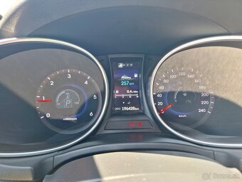 Hyundai Santa Fe 2.2 CRDi 4x4 Premium - 9