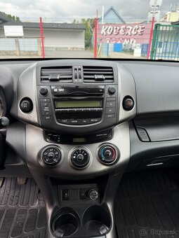 Toyota RAV4 2.2 D-4D 4x4, 110 kW, 2012 - 9