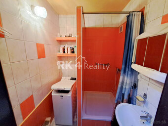 RK4 - NA PREDAJ - 3 izbový byt v Galante - 9