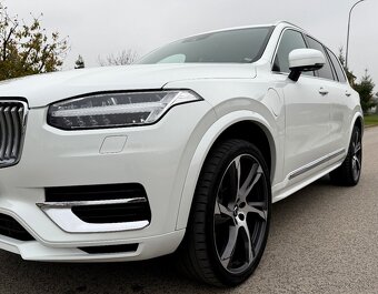 Volvo XC90 PLUG-IN HYBRID T8 AWD RECHARGE - 9