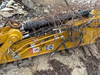 CAT 330 - 9