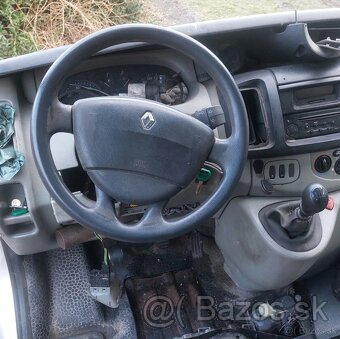 Renault trafic vivaro 1.9 dci 74kw diely stříbrná - 9