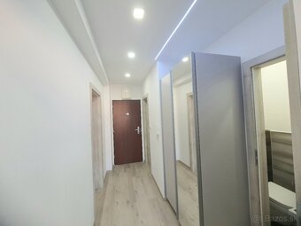 MODERNÝ BYT S PANORAMATICKÝM VÝHĽADOM NA MALÉ KARPATY - 9