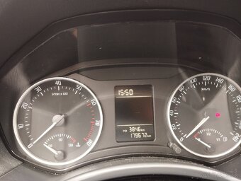 Škoda Octavia 1,2 tsi 77kw ..rv 2012 - 9