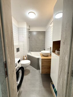 Útulný 2 izbový byt so šatníkom a parkovacím miestom - 9
