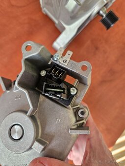 Predám 4 ks nových motorov do práčok BSH / BOSCH - 9