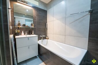 MODERNÝ 1-IZBOVÝ BYT 2x LODŽIA PRIEVIDZA DLHÁ ULICA - 9
