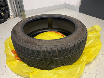 18" zimne Pirelli Sotto Zero 3 (Tesla Model 3, atd) - 9