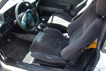 Opel Kadett cabrio Bertone - 9