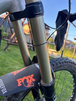 Downhill bicykel yt tues2016 - 9
