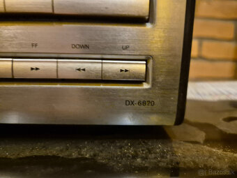 Onkyo Integra Tuner + CD - 9