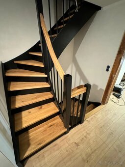Samonosné drevené schody - 9