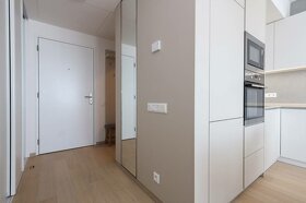 PREDAJ - SKY PARK nadštandardný zariadený 2-izbový byt na 15 - 9