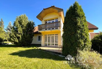 DELTA - NA PREDAJ RODINNÝ DOM + samostatný apartmán vhodný n - 9